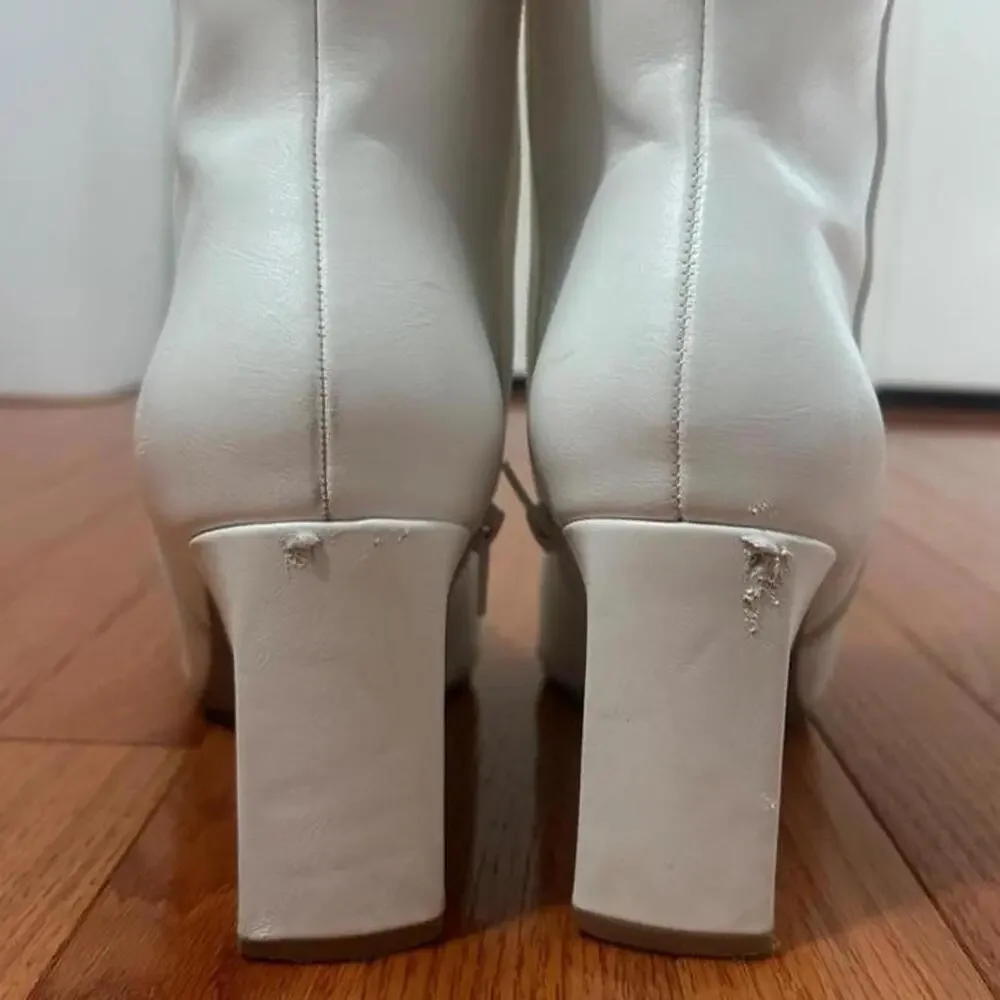 Women's white Boots